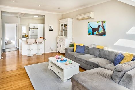 Photo of property in 2 Cornwall Street, Hutt Central, Lower Hutt, 5010