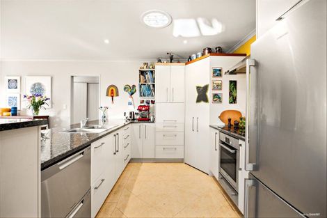 Photo of property in 3 Rakau Views, Orewa, 0931