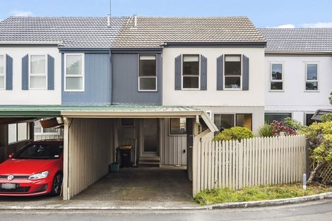 Photo of property in 10 Hollydale Grove, Churton Park, Wellington, 6037