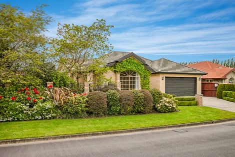 Photo of property in 15 Caleb Place, Northwood, Christchurch, 8051
