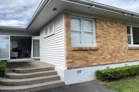 Photo of property in 24 Queenwood Avenue, Queenwood, Hamilton, 3210