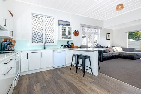 Photo of property in 6 Cook Street, Te Hapara, Gisborne, 4010