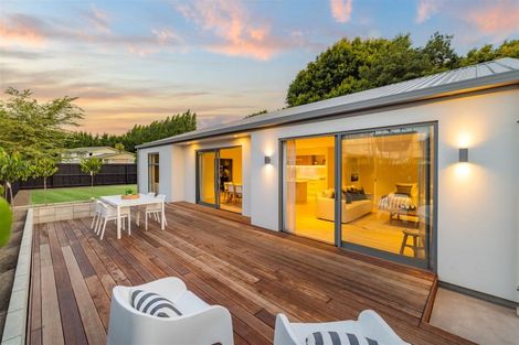 Photo of property in 11 Jardine Place, Marshland, Christchurch, 8051