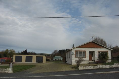 Photo of property in 18 Colonsay Street, Lawrence, 9532