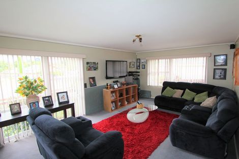 Photo of property in 65 John Walker Drive, Manurewa, Auckland, 2102
