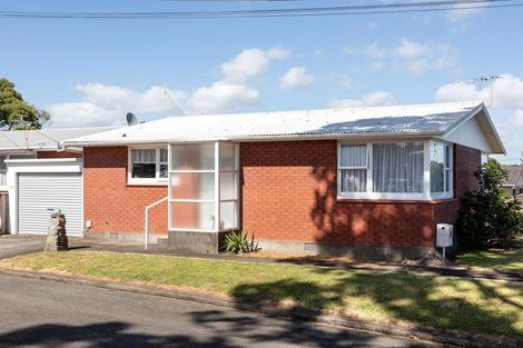 Photo of property in 67 Young Street, New Plymouth, 4310