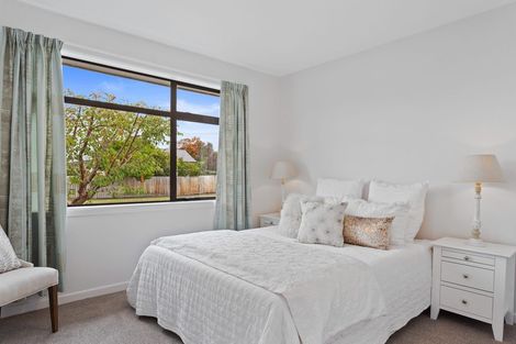 Photo of property in 2/108 Staveley Street, Avonhead, Christchurch, 8042