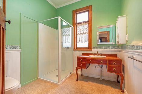 Photo of property in 24 Argyle Avenue, Takaro, Palmerston North, 4410