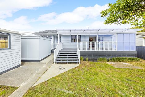 Photo of property in 26 Chingford Close, Mangere, Auckland, 2022