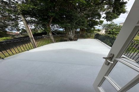 Photo of property in 18 Lower Watt Street, Wadestown, Wellington, 6012