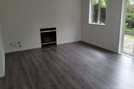 Photo of property in 2/32 Norwood Road, Bayswater, Auckland, 0622