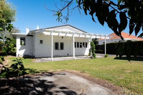 Photo of property in 42 Macfarlane Street, Hamilton East, Hamilton, 3216
