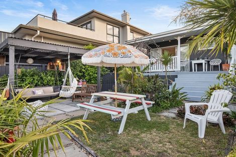 Photo of property in 26 Riverton Road, Mount Maunganui, 3116