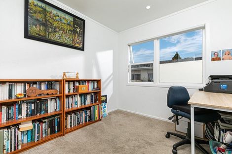 Photo of property in 19a Doment Crescent, Orewa, 0931