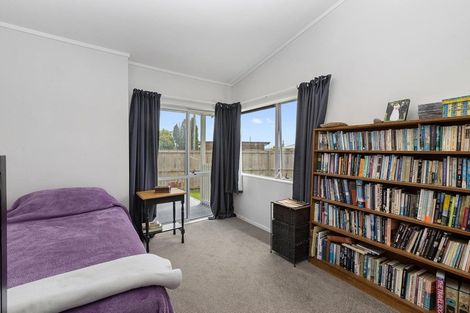 Photo of property in 97a Tiroroa Avenue, Te Atatu South, Auckland, 0610