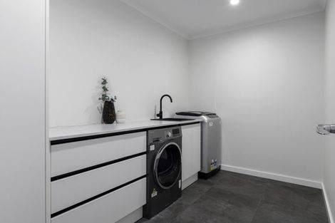 Photo of property in 8 Dulverton Rise, Flagstaff, Hamilton, 3210