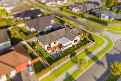 Photo of property in 26 Korako Drive, Kumeu, 0810