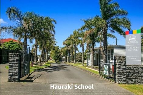 Photo of property in 15 Waitemata Road, Hauraki, Auckland, 0622