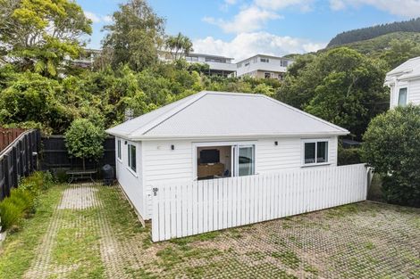 Photo of property in 59b Larsen Crescent, Tawa, Wellington, 5028
