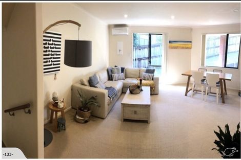 Photo of property in 26 William Gamble Drive, Greenhithe, Auckland, 0632