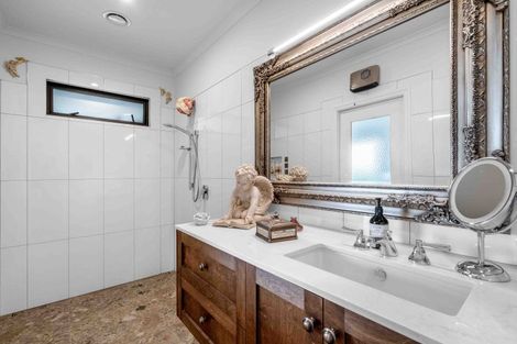 Photo of property in 1 Surrey Street, Orepuki, Riverton, 9881