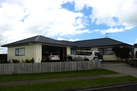 Photo of property in 30 Robert Ross Place, Clendon Park, Auckland, 2103