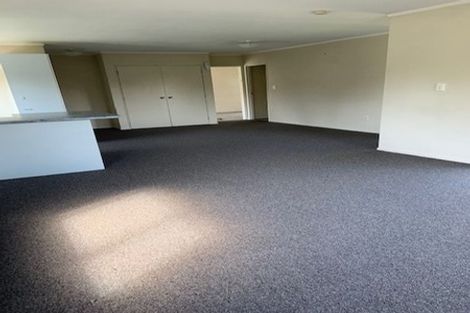 Photo of property in 26 Blueridge Close, Sunnyvale, Auckland, 0612