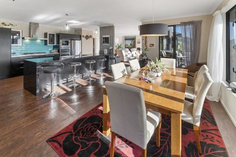 Photo of property in 14 Bell Bird Rise, Picton, 7220