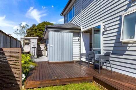 Photo of property in 9 Taraire Place, Orewa, 0931