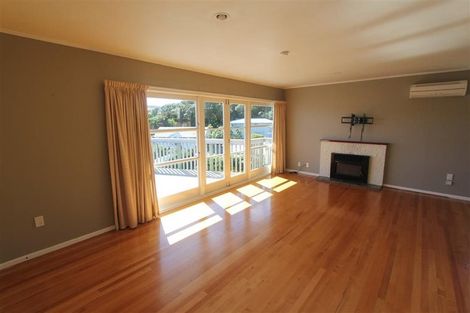 Photo of property in 4 Diane Grove, Paparangi, Wellington, 6037