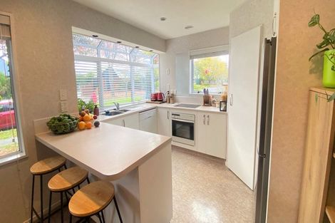 Photo of property in 70 Apsley Drive, Avonhead, Christchurch, 8042