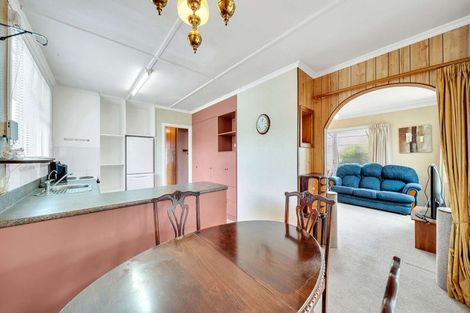 Photo of property in 12 Oxford Street, Holmes Hill, Oamaru, 9401
