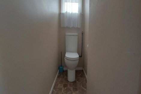 Photo of property in 1/3 Taikata Road, Te Atatu Peninsula, Auckland, 0610