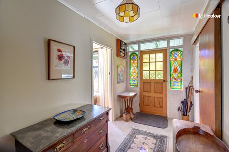 Photo of property in 8 Dickson Street, Macandrew Bay, Dunedin, 9014