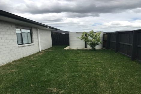 Photo of property in 5 Cook Drive, Tuakau, 2121