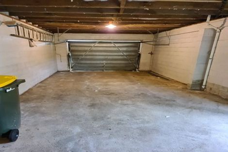 Photo of property in 264 Courtenay Street, Strandon, New Plymouth, 4312