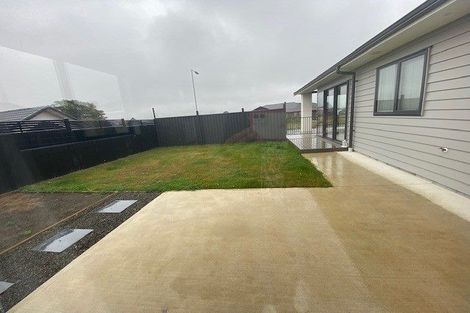 Photo of property in 7 Hopkirk Avenue, Wallaceville, Upper Hutt, 5018