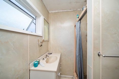 Photo of property in 38 Paritutu Road, Spotswood, New Plymouth, 4310