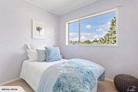 Photo of property in 1/2 Eastwood Rise, Browns Bay, Auckland, 0630