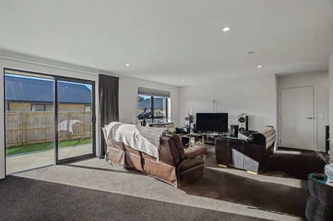 Photo of property in 30 Scully Place, Strathern, 9812