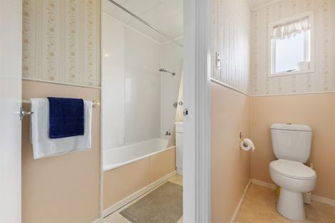 Photo of property in 174 Cascades Road, Pakuranga Heights, Auckland, 2010