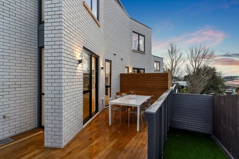 Photo of property in 14 Altair Place, Windsor Park, Auckland, 0632