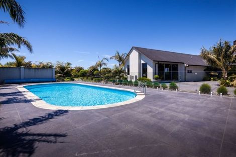 Photo of property in 282 Turangi Road, Tikorangi, Waitara, 4383