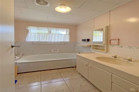 Photo of property in 19a Amaru Road, One Tree Hill, Auckland, 1061