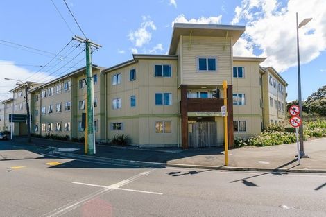 Photo of property in Basin Reserve Complex, 53/4 Sussex Street, Mount Cook, Wellington, 6021
