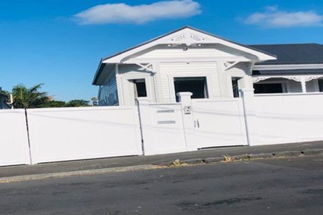 Photo of property in 45 Saint Georges Bay Road, Parnell, Auckland, 1052