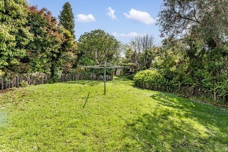Photo of property in 40 Montgomery Avenue, Rothesay Bay, Auckland, 0630