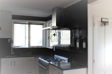 Photo of property in 26 Addison Street, Blockhouse Bay, Auckland, 0600