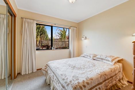 Photo of property in 5 Pengelly Place, Parakai, 0830