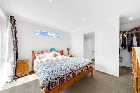 Photo of property in 16 Gibboney Place, Pokeno, 2402